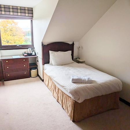 Strathburn Hotel Inverurie By Compass Hospitality מראה חיצוני תמונה