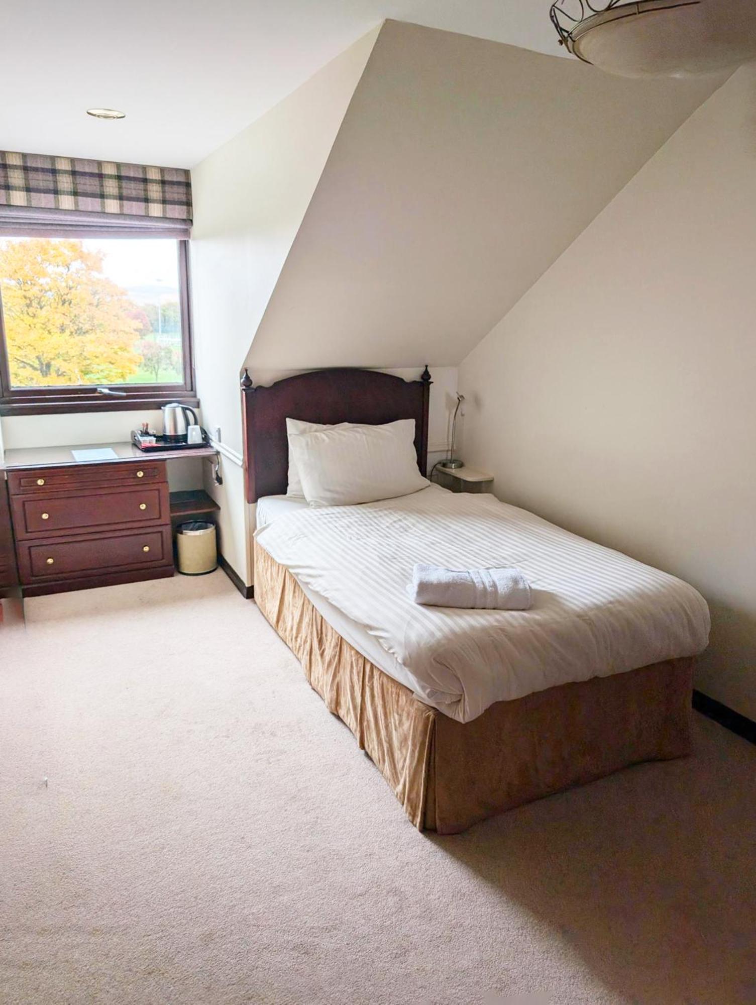 Strathburn Hotel Inverurie By Compass Hospitality מראה חיצוני תמונה