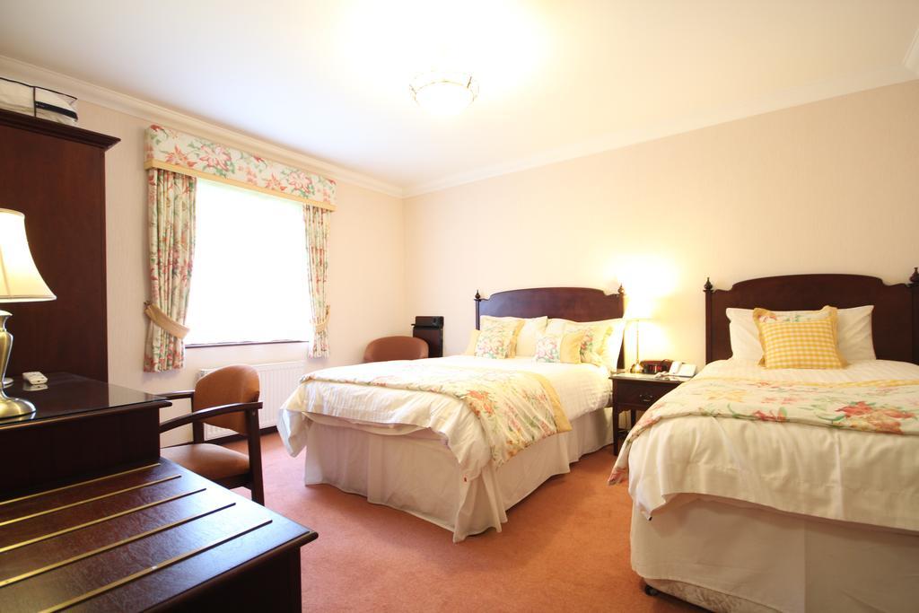 Strathburn Hotel Inverurie By Compass Hospitality מראה חיצוני תמונה