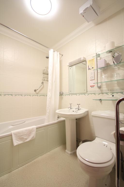 Strathburn Hotel Inverurie By Compass Hospitality מראה חיצוני תמונה