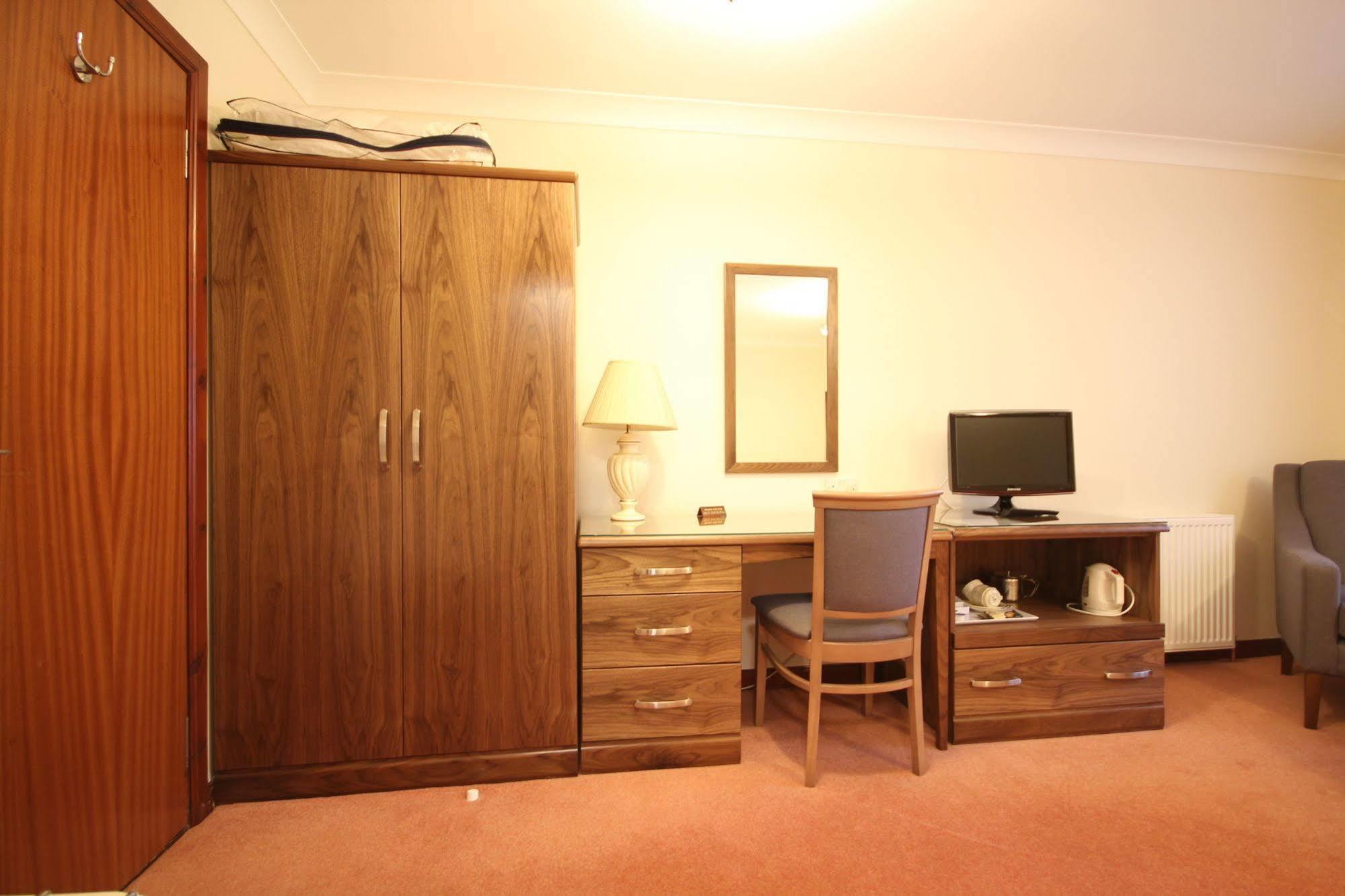 Strathburn Hotel Inverurie By Compass Hospitality מראה חיצוני תמונה
