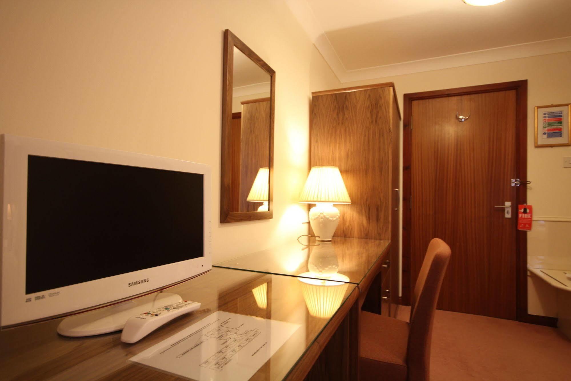 Strathburn Hotel Inverurie By Compass Hospitality מראה חיצוני תמונה