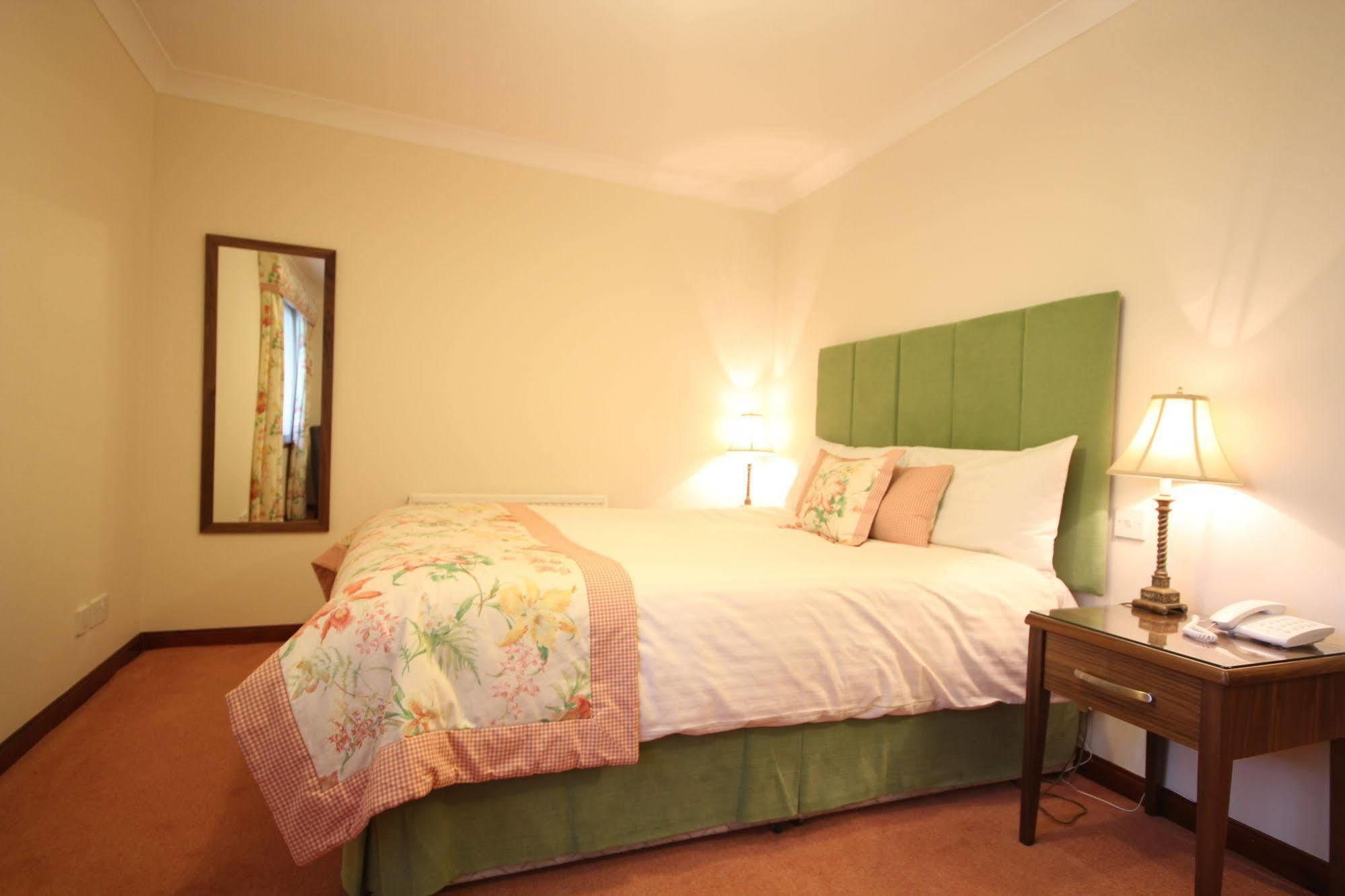 Strathburn Hotel Inverurie By Compass Hospitality מראה חיצוני תמונה