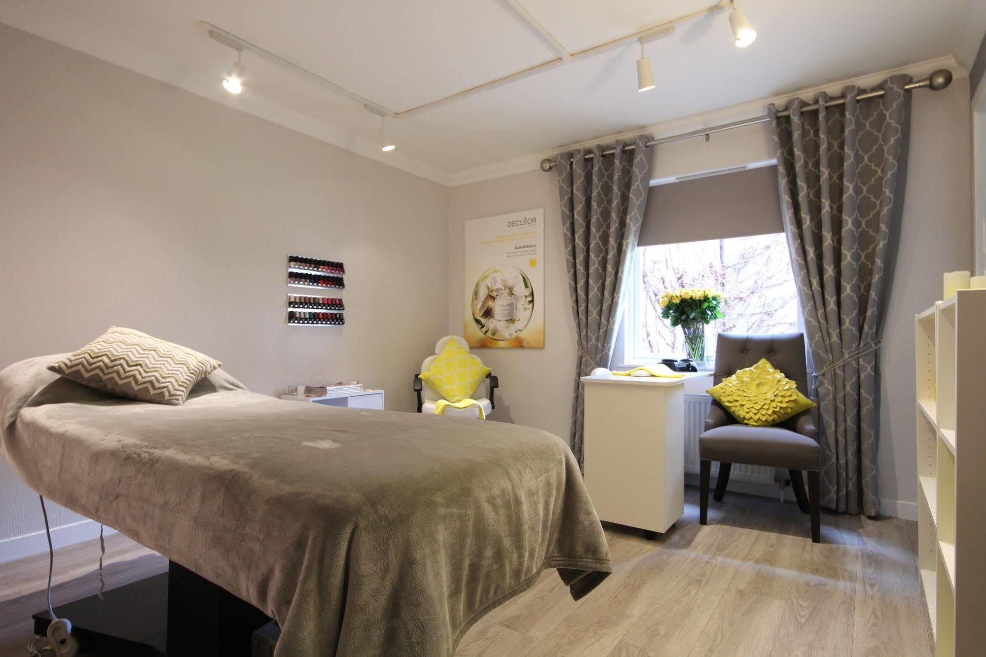 Strathburn Hotel Inverurie By Compass Hospitality מראה חיצוני תמונה